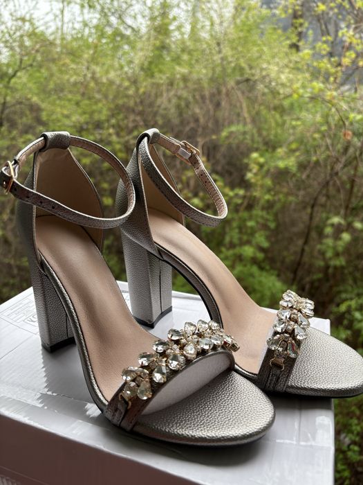 Sandale elegante