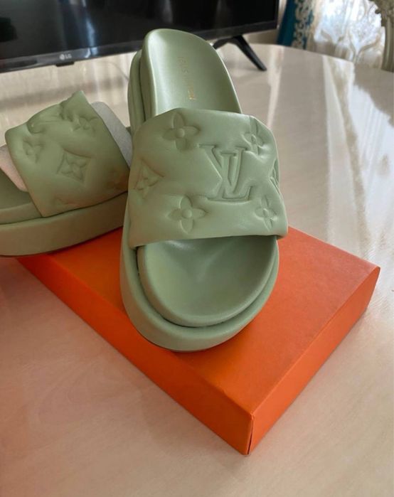 Obuvla sotiladi yengi kiyilmagan