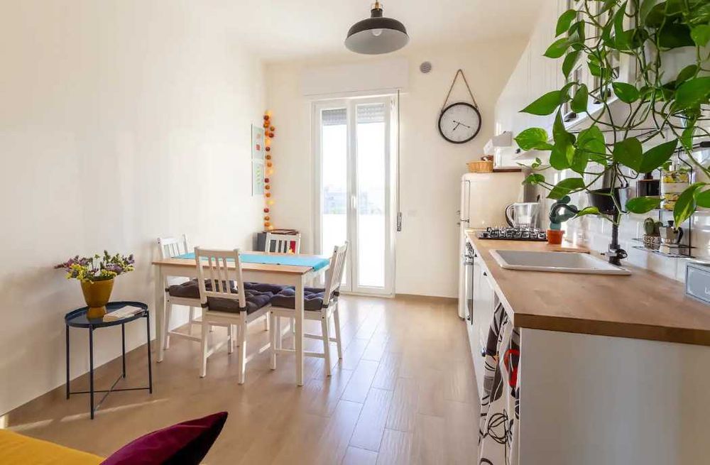 Дава се под наем Едностаен апартамент в Пловдив, Христо Смирненски - 37 кв.м за 168.3 € - Снимка #2