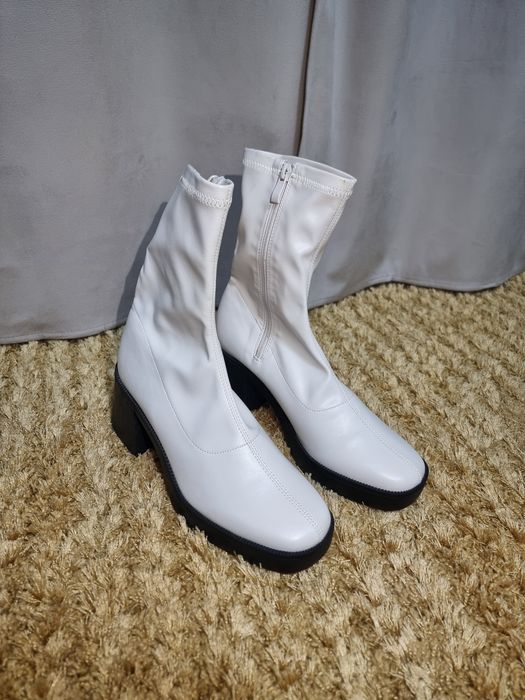 Botine damă RAID, noi, mărimea 39, alb-crem