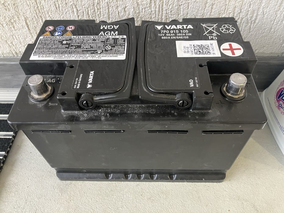 Baterii auto VAG START-STOP AGM 12V 68AH 680Aen 7P0915105 cod nou PO000915089BC