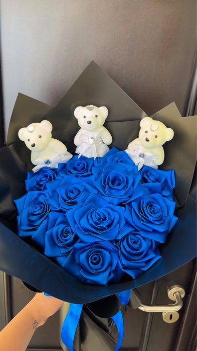 Buchet de trandafiri din satin