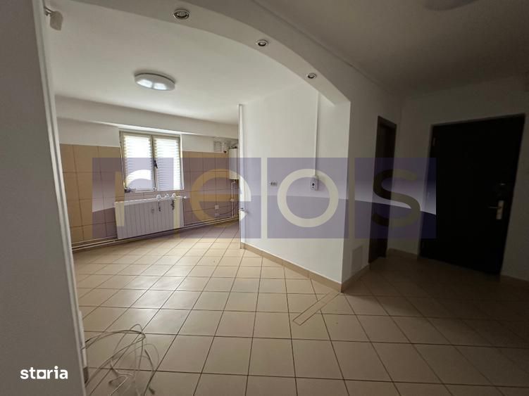 Vanzare 3 Camere | Decomandat | Zona Rond Alba Iulia — fotografia 1