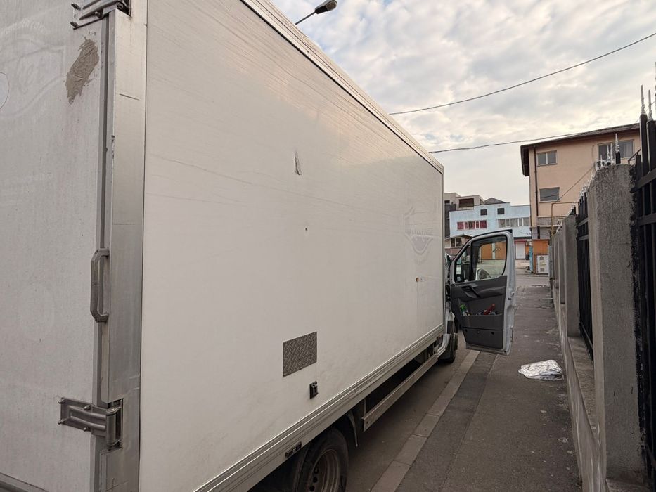 Vând duba frigorifica  3,5