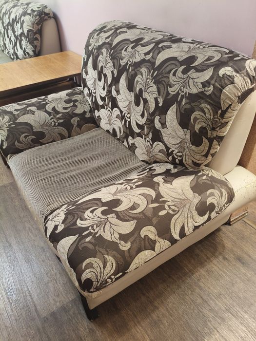 Продам диван и кресло