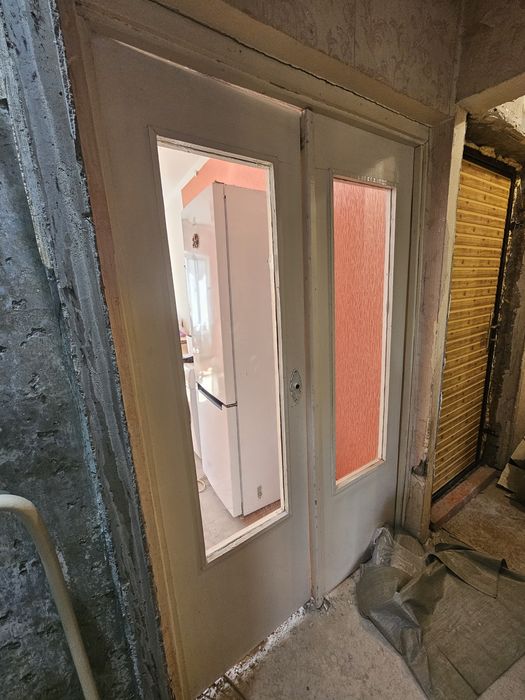 Әйнек, есік, ванный