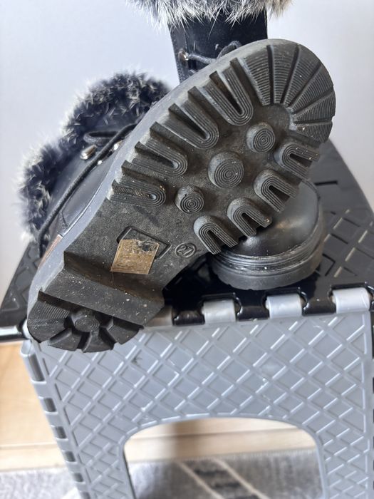 ЛОТ зимно яке и ботуши