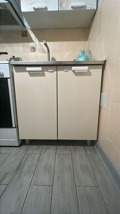 Продам кухлнный гарнитур