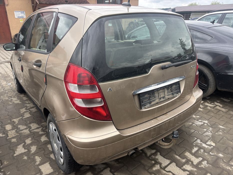 Bara fata far capota carlig Mercedes A-class w169