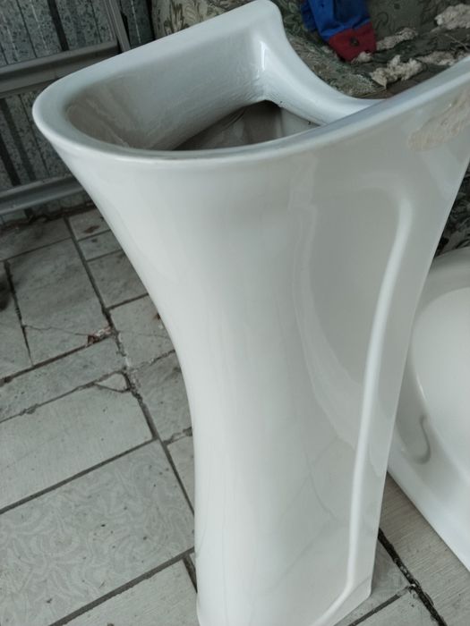 Продам раковину, тюльпан