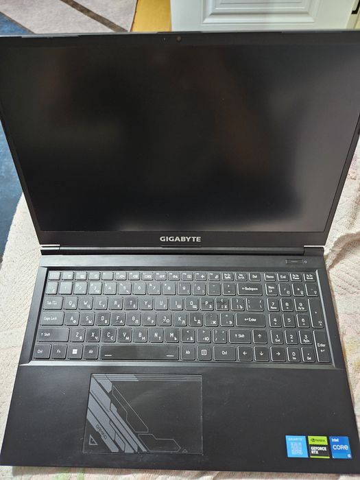 Ноутбук игровой gygabite m5 mf