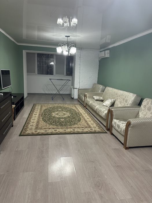 Сдам кв посуточно 4- х комнатная