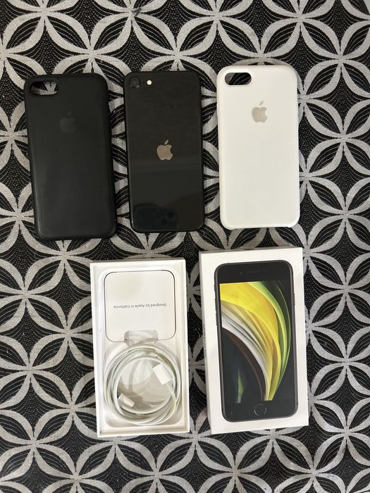 Iphone SE 2020 •