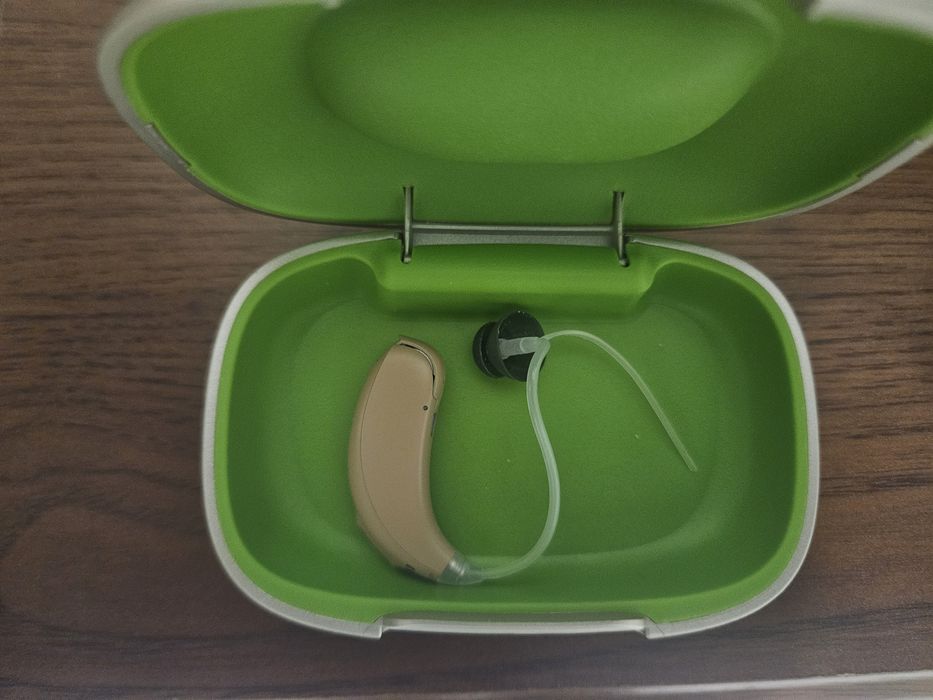 Продам слуховой аппарат Phonak