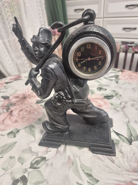 Часы каминные Хранитель времени