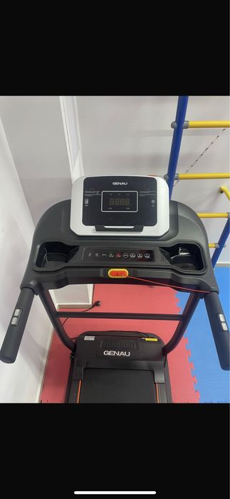 Продам беговую дорожку