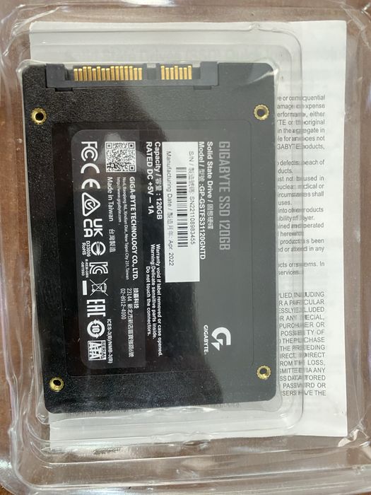 SSD 120 гб от фирмы Gigabyte