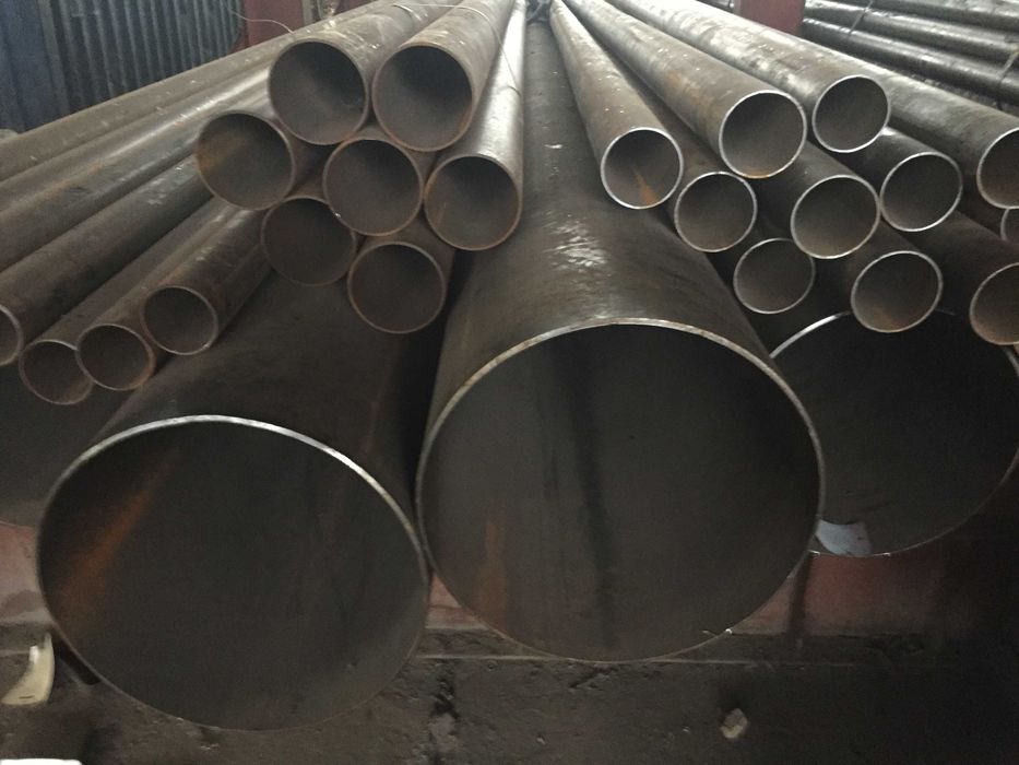 Труба стальная круглая—для водоснабжения, газа и стоек. От 15 до 1020!