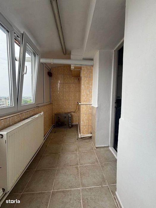 De vanzare apartament decomandat cu 3 camere,2 balcoane,78mp,79900euro