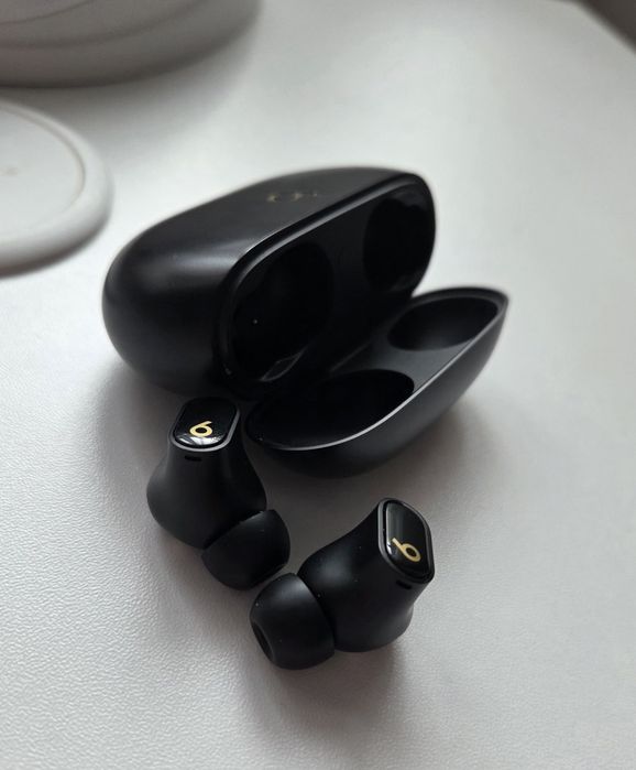 Casti Beats Studio Buds+