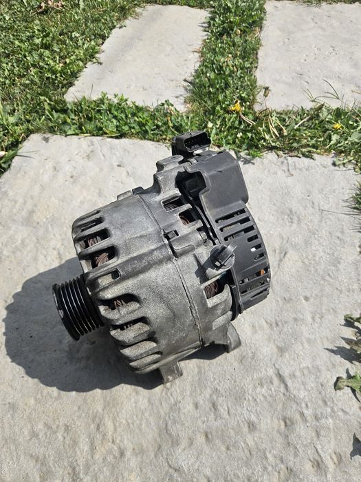 Altrnator valeo  cu start stop citroen peugeot de 180 amperi reparat cu factură în service autorizat