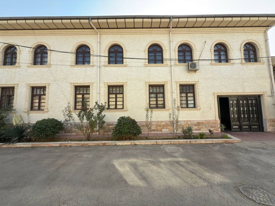 Срочно Продаётся Участок Амур Темур махалла 6-соток фасад 20×30  очень