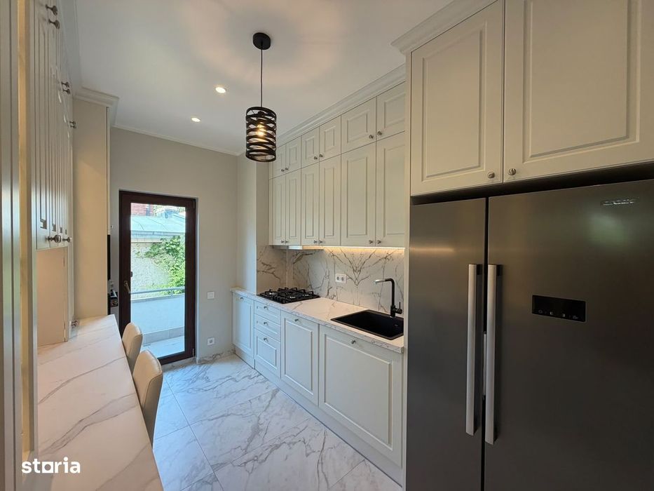 Apartament 3 camere + birou în vilă superbă | Strada Paris | Renovat i
