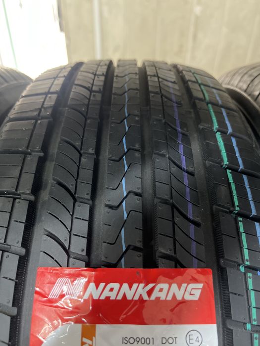 215/60 R16 Nankang SP-9