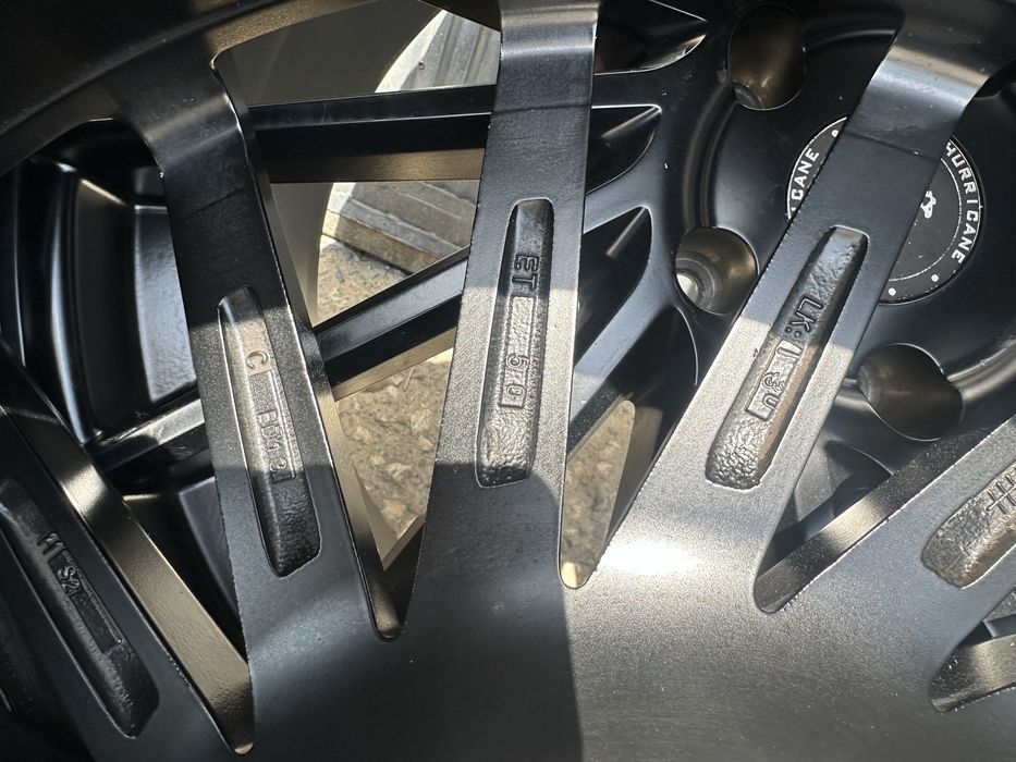 Джанти с гуми 22” 5*130