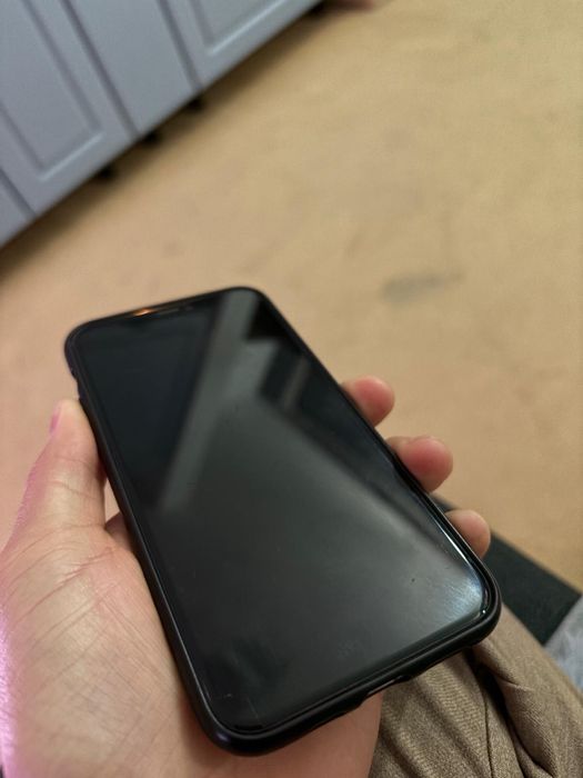 Vand sau schimb  iphone 11 pro