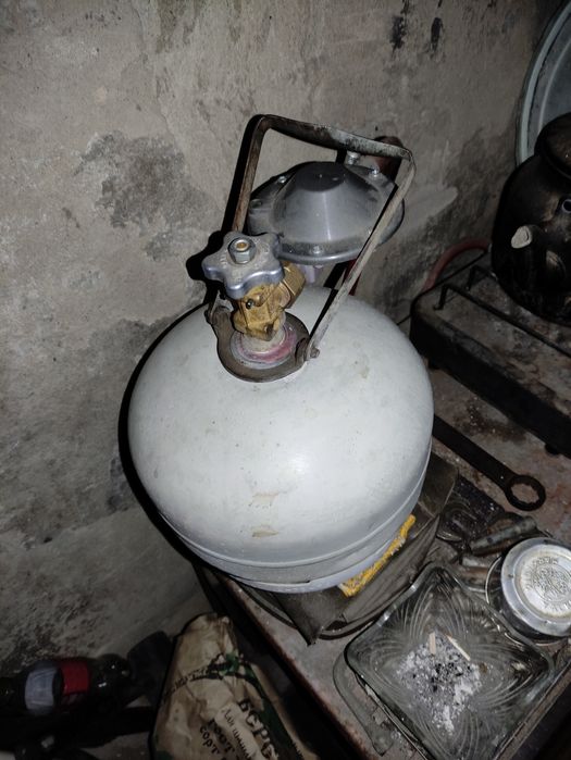 Продам газовые Балон маленький 5 литров. СССР.