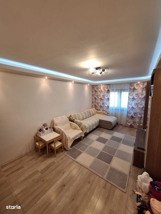 - Apartament 3 camere Renovat in Totalitate, Dorobantilor - etaj 2/4.