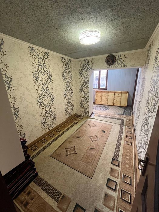 С ремонтом 2х комнатная квартира переделено 3х ком 2-этаже ул.Гагарина