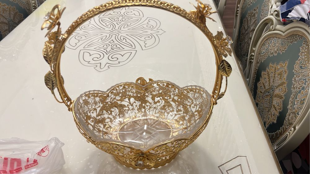 Продам фруктовницу