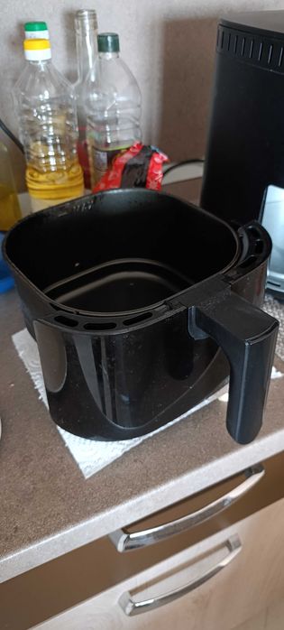 Уред за здравословно готвене (airfryer) Tefal