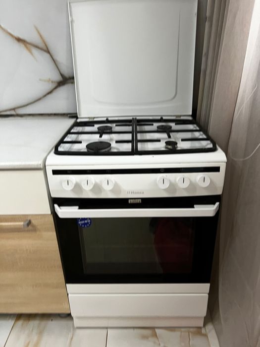Продам газ плита hansa