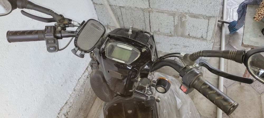 Продам электроскутек 700