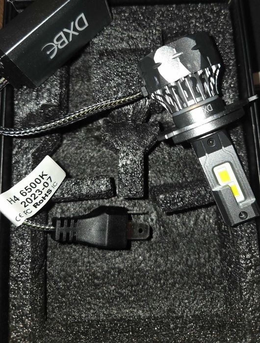 Нова и качествена H4 LED крушка с canbus (без грешки след инсталация)