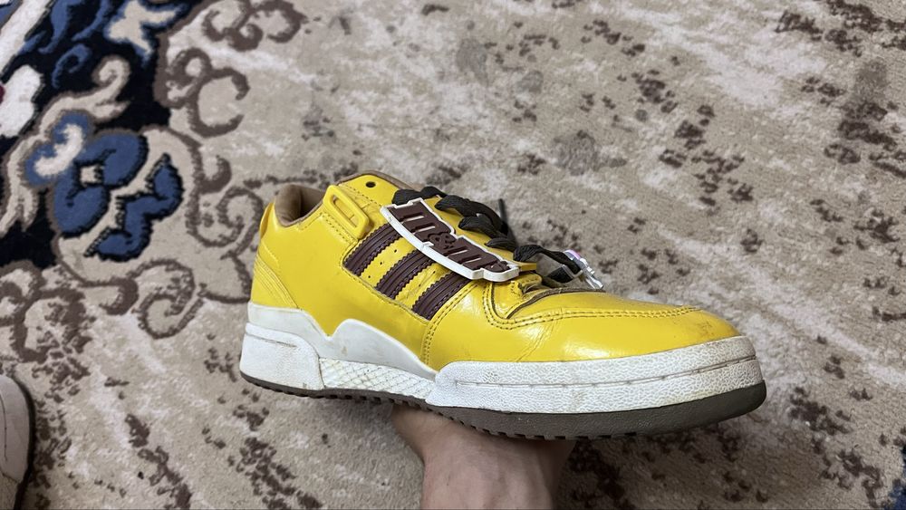 M&M’s x adidas Forum Low 84