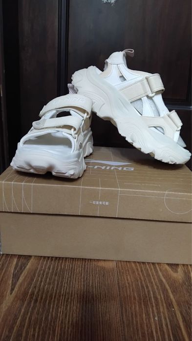 Сандали Ли Нинг оригенал 36 размер