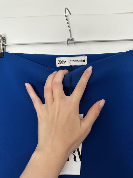 Чисто нова къса синя пола на Zara, M размер