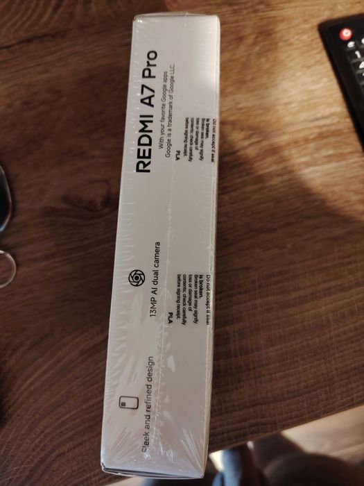 Продавам чисто нов телефон Redmi A7 Pro