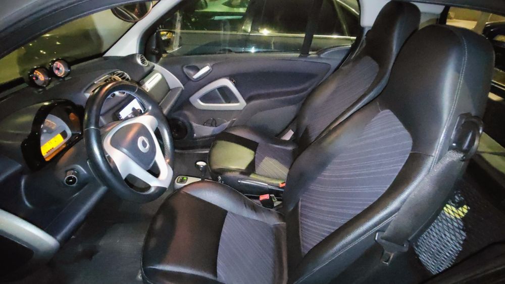 Smart Fortwo - ТОП / 2012 / УНИКАЛЕН ЦВЯТ / КАТО НОВ