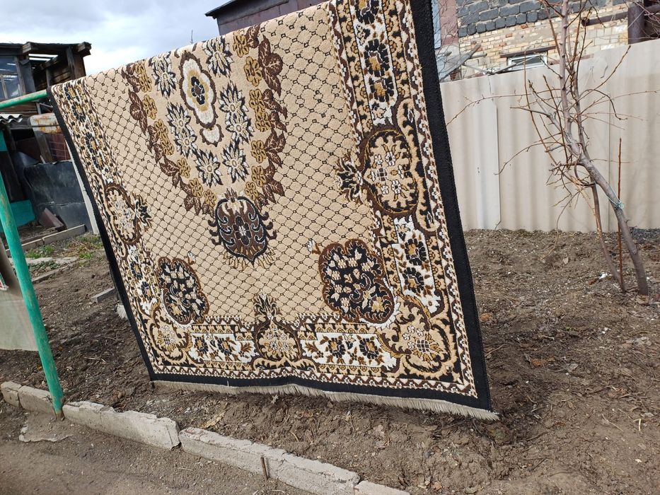 Дорожки 1,5х5м и ковер3х2метра