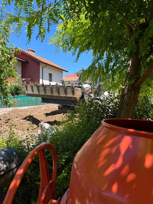 Услуги с комбиниран багер и самосвал