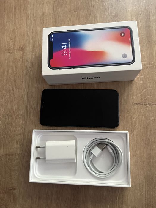 iPhone X – 256 GB – Baterie 100% – Deblocat în orice rețea
