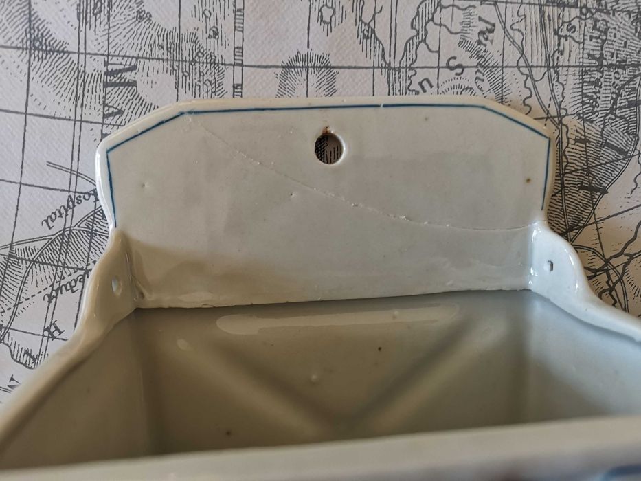 Старинни порцеланови буркани за подправки