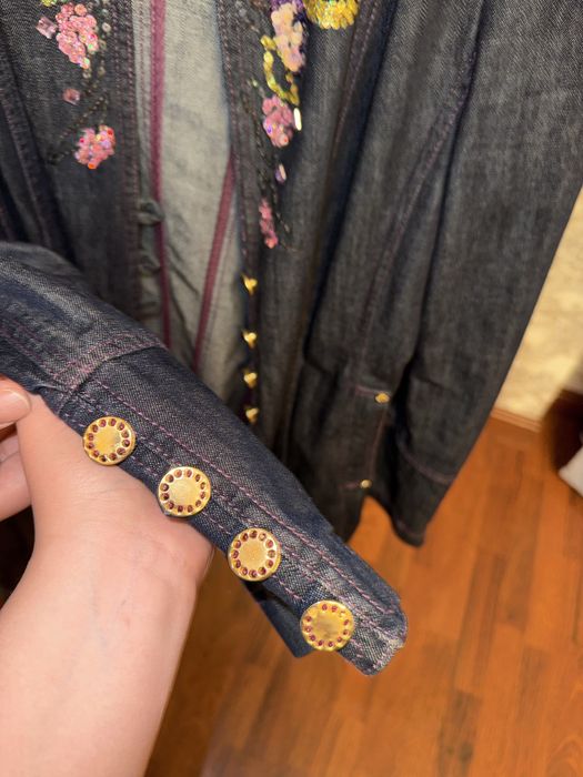 женский плащ джинсовый