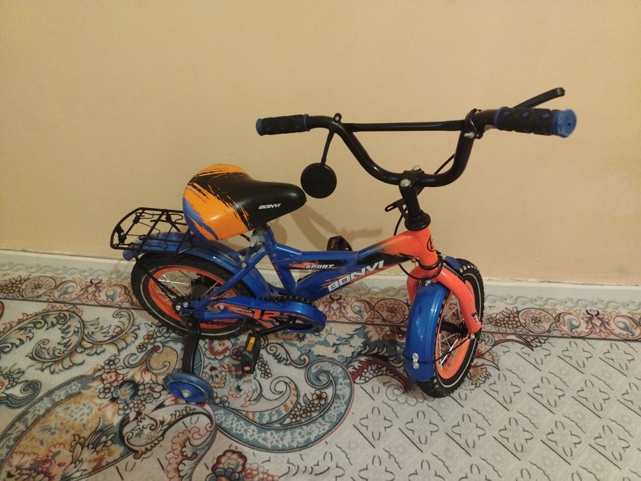 Yangi velosiped sotiladi