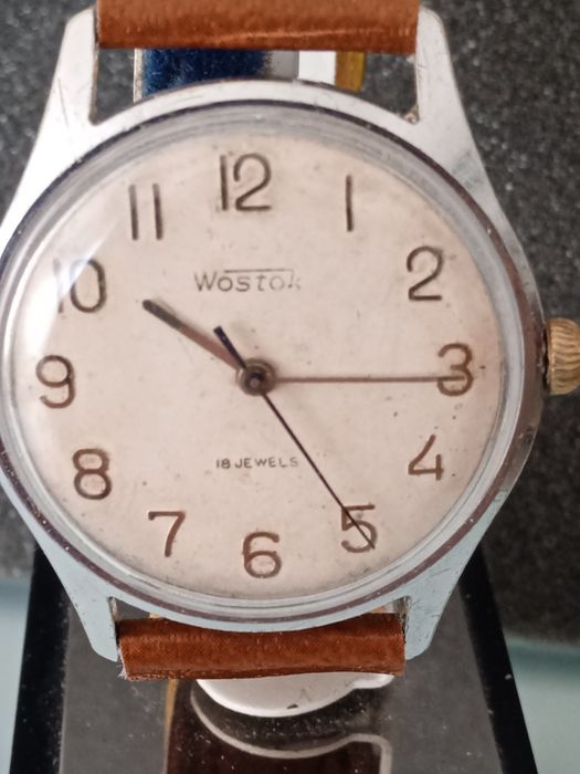 Руски ръчен механичен часовник WOSTOK.